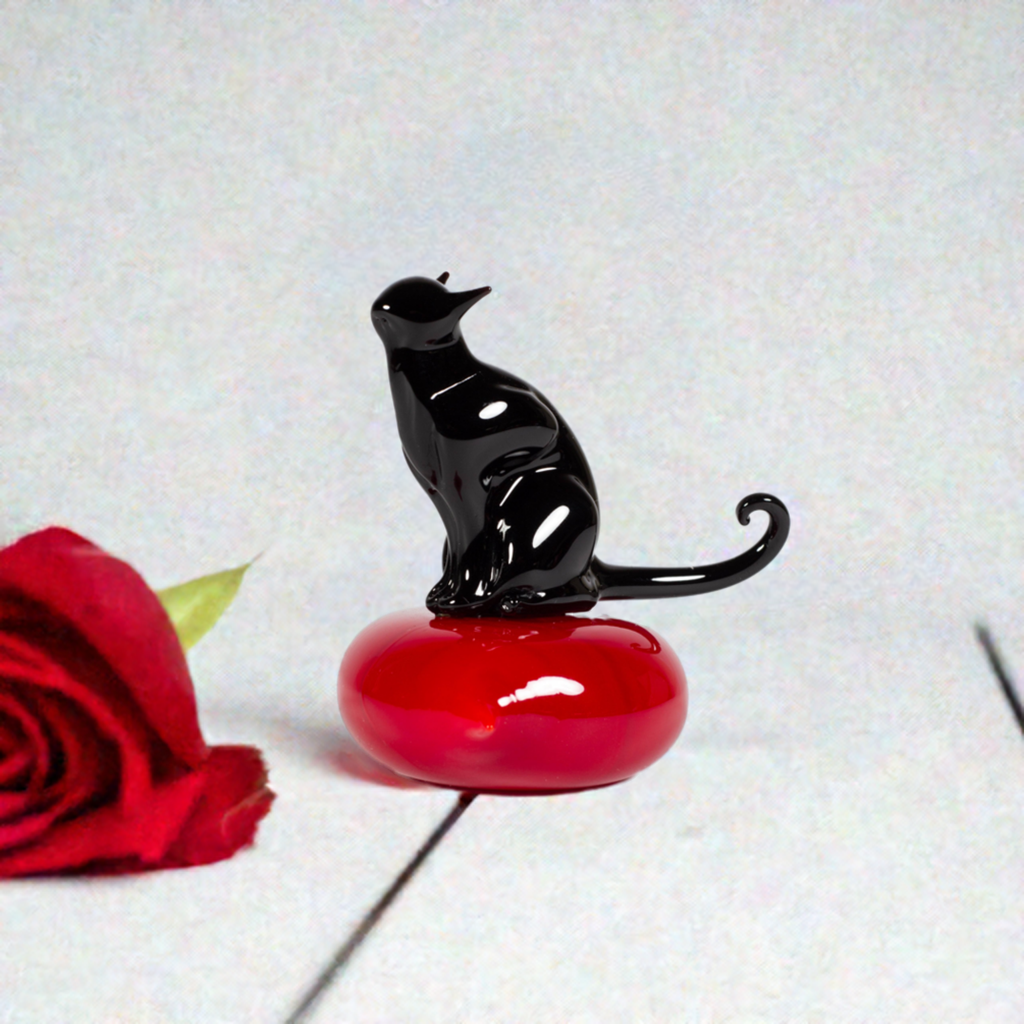 Murano Glass Black Cat Sculpture – 6cm | A Symbol of Mystery and Elegance